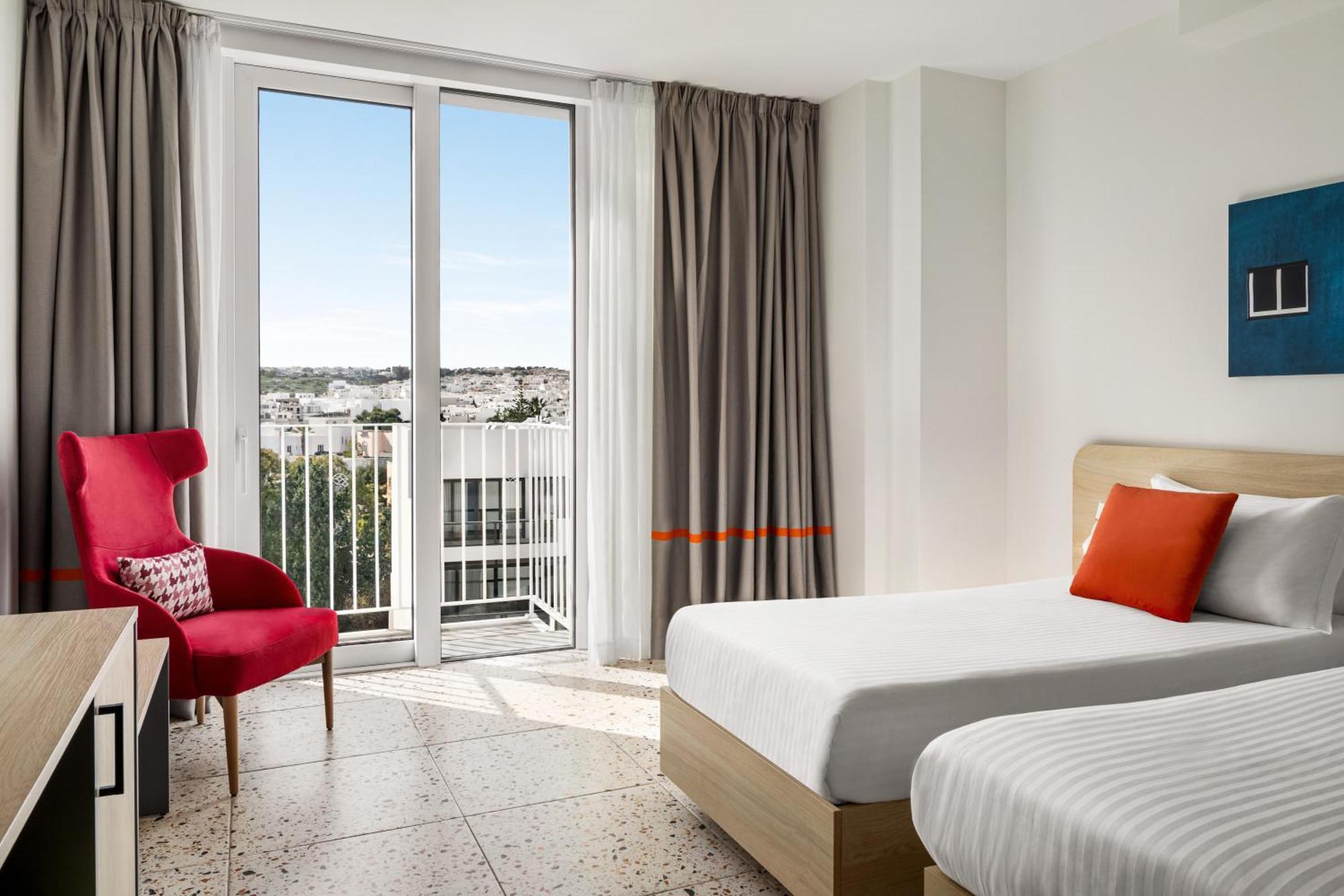 Quadro Hotel, Trademark Collection By Wyndham San Ġiljan Extérieur photo