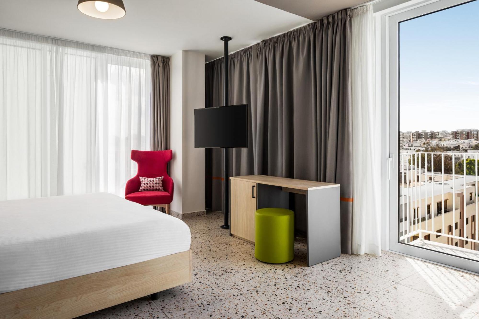 Quadro Hotel, Trademark Collection By Wyndham San Ġiljan Extérieur photo