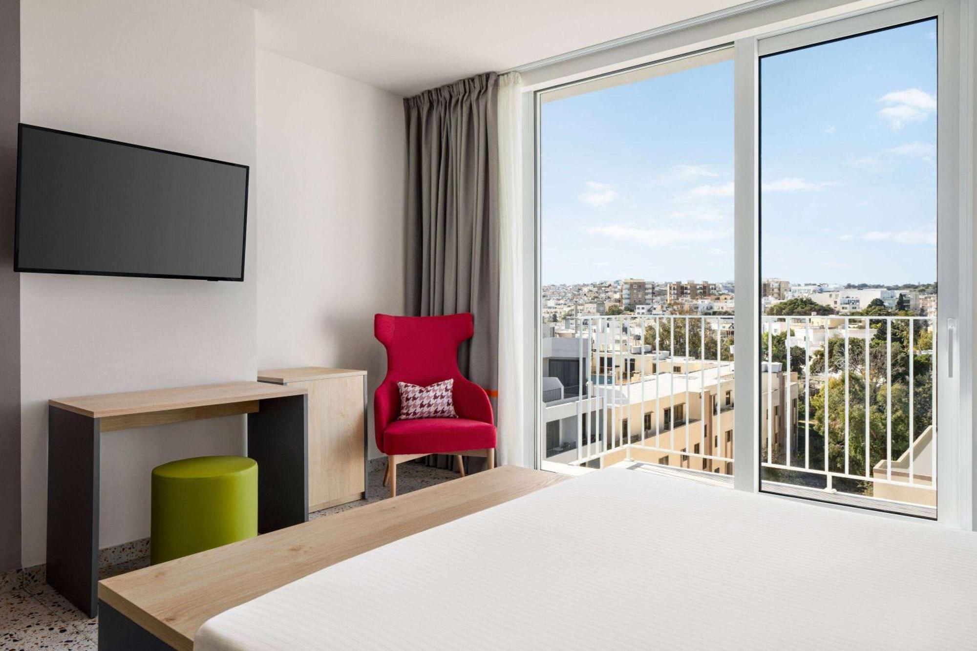 Quadro Hotel, Trademark Collection By Wyndham San Ġiljan Extérieur photo