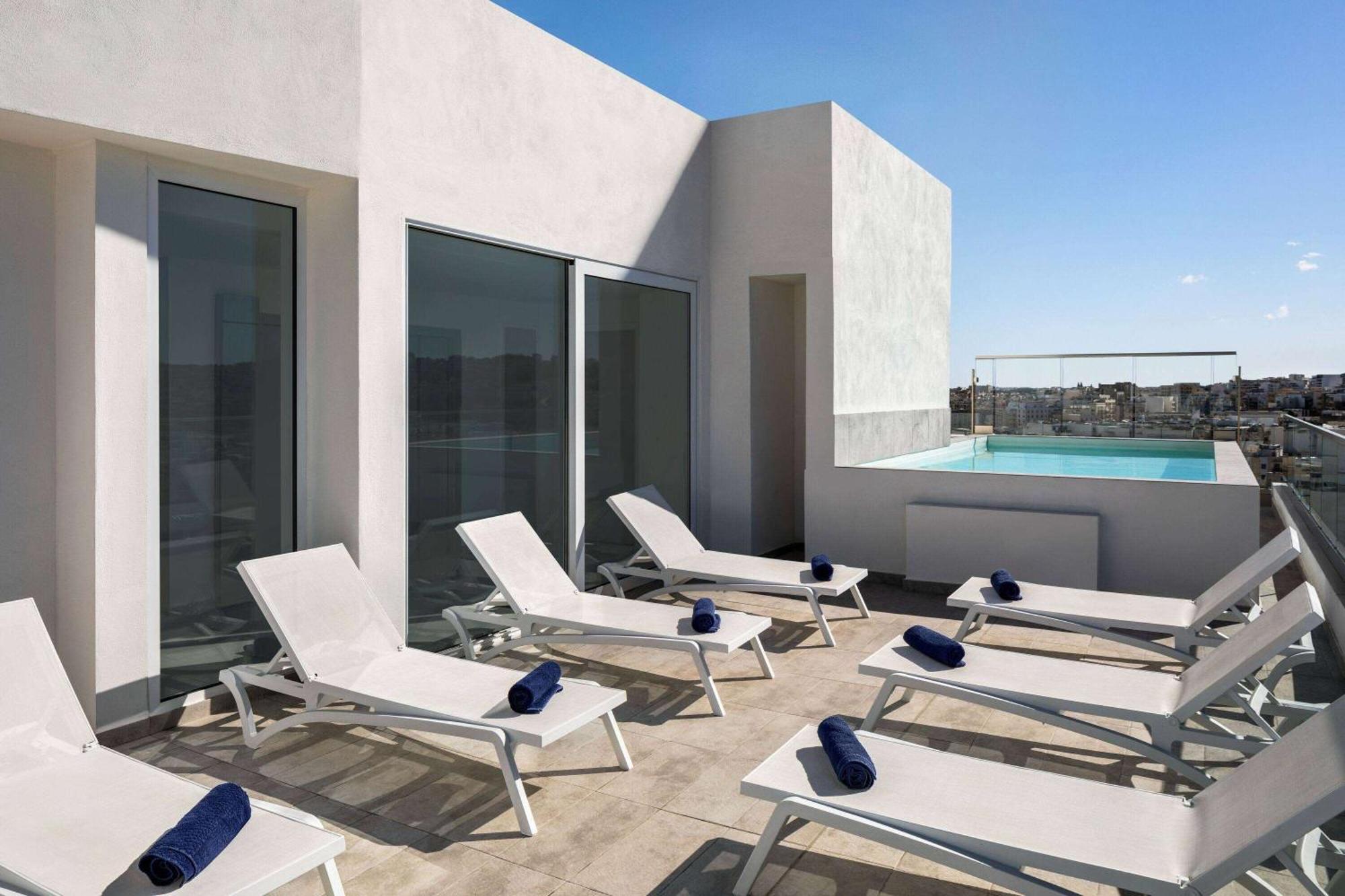 Quadro Hotel, Trademark Collection By Wyndham San Ġiljan Extérieur photo