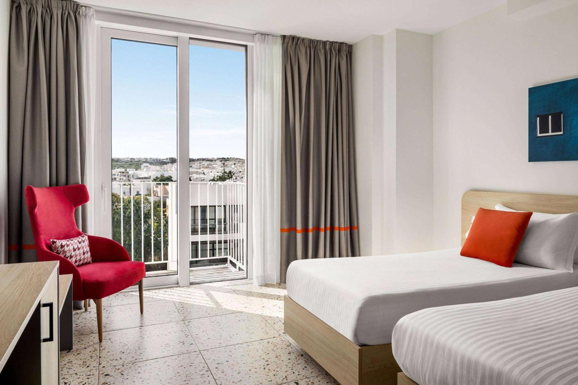 Quadro Hotel, Trademark Collection By Wyndham San Ġiljan Extérieur photo