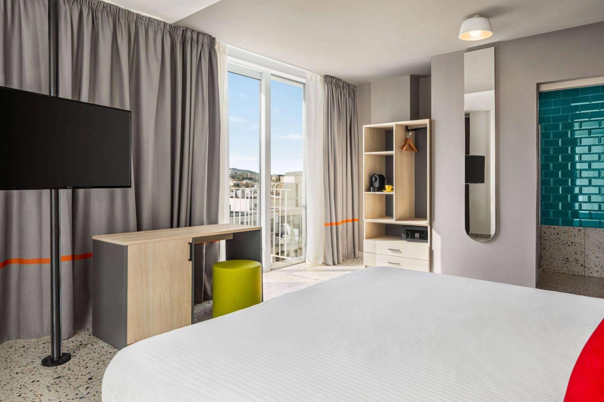 Quadro Hotel, Trademark Collection By Wyndham San Ġiljan Extérieur photo